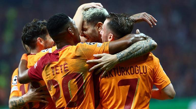 Galatasarayda Okan Buruktan Moldeye karşı 3 değişiklik Tete ve Kerem Demirbay ilk kez 11de...