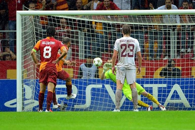 Sevincin yerini hüzne bırakan, Türk futbol tarihine damga vuran penaltılar Zirvede sürpriz, tarihimizin ilk kupa zaferini kaçırdık...