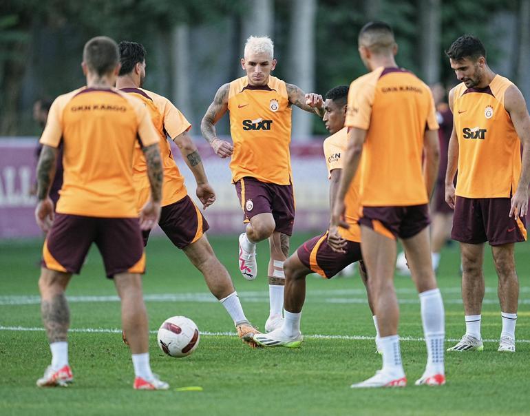 Galatasarayda Sacha Boeynin doğum günü kutlandı