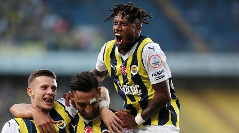 Fenerbahçeli Fred: Hepimizin forma için savaşması gerekiyor
