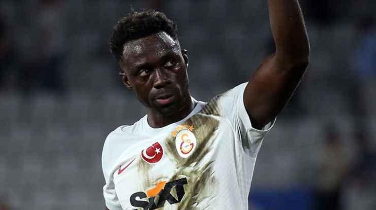 Galatasarayda savunmanın yeni yıldızı belli oldu Okan Buruk notunu verdi