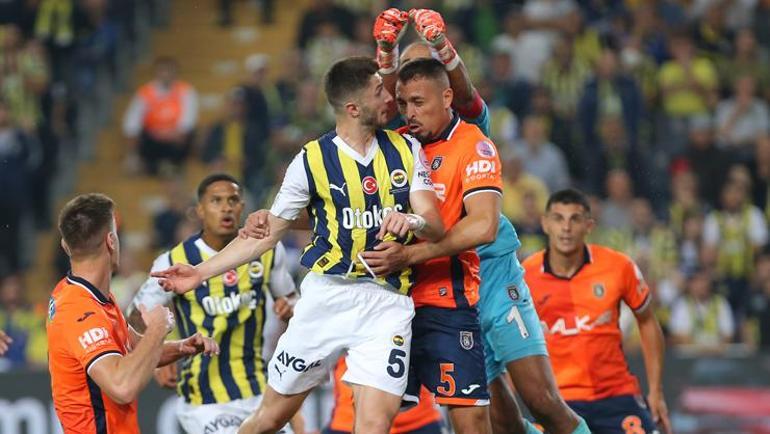 FENERBAHÇE RAHAT KAZANDI (ÖZET) Fenerbahçe-Başakşehir maç sonucu: 4-0