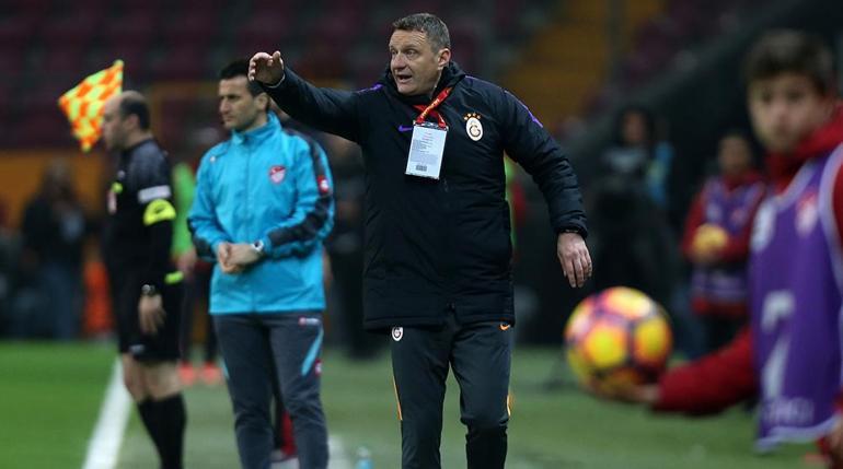 Beşiktaşta saatler Galatasaray maçına kuruldu Yıldız oyuncuya Icardiyi durdurma talimatı...