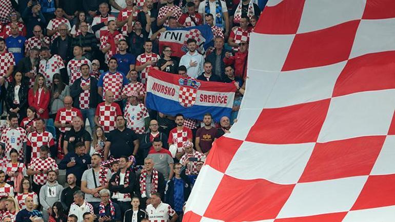 A Milli Takımın konuk olduğu Hırvatistan tribünlerde skandal marş UEFAdan ceza yolda