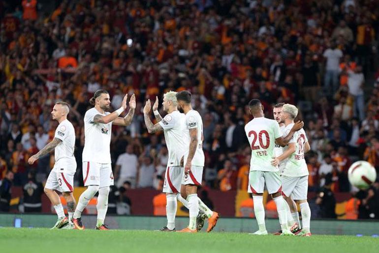 Galatasarayda Icardi rakip tanımıyor Yok böyle seri...