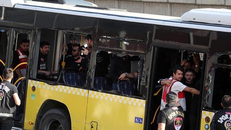 Beşiktaşlı taraftarlar dev derbi için Rams Parka ulaştı