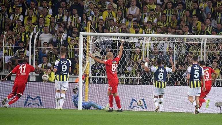 Faouzi Ghoulamdan enfes gol Dominik Livakovic sakatlık yaşadı...