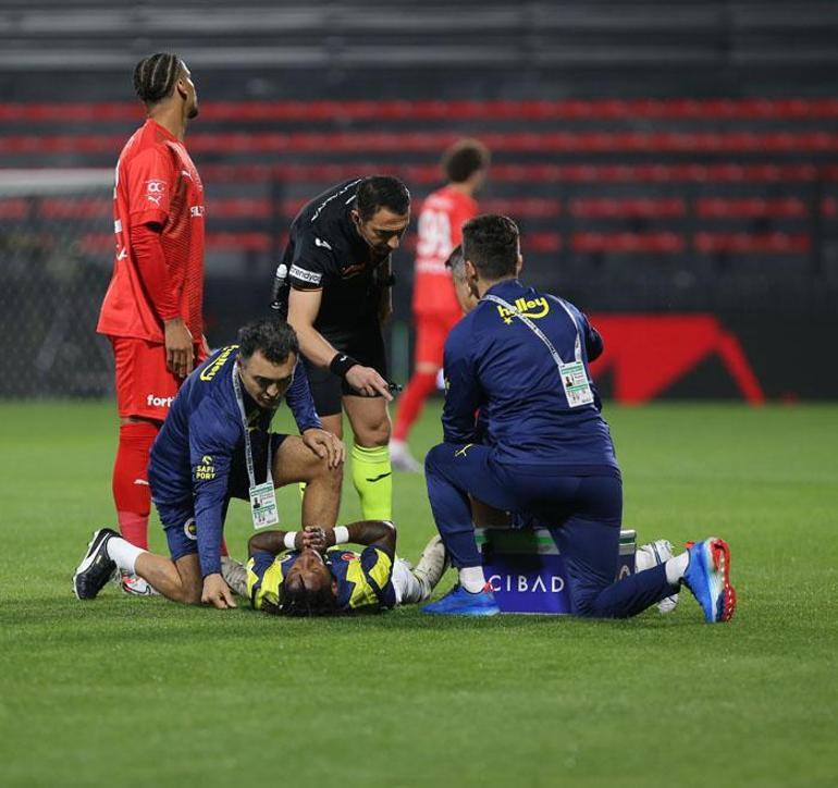 Fenerbahçe Teknik Direktörü İsmail Kartal sert çıktı Allah aşkına diyorum