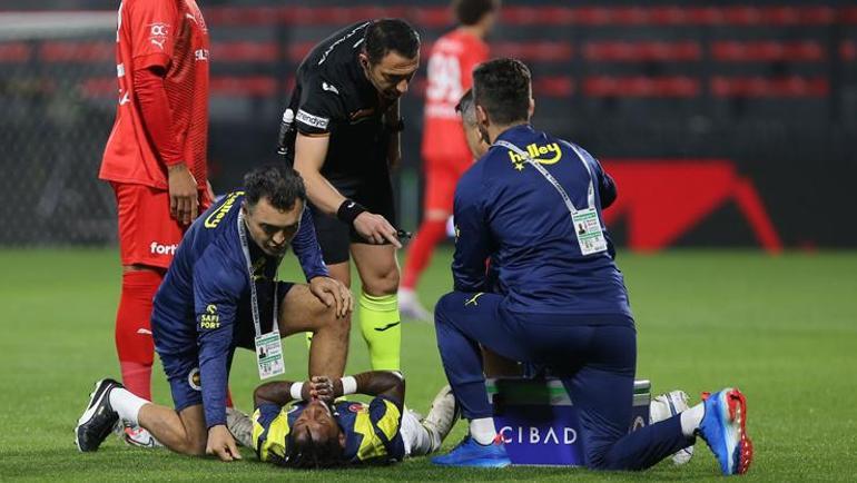 Fenerbahçeye Trabzonspor maçı öncesi iki şok Fred ve Becao yok...