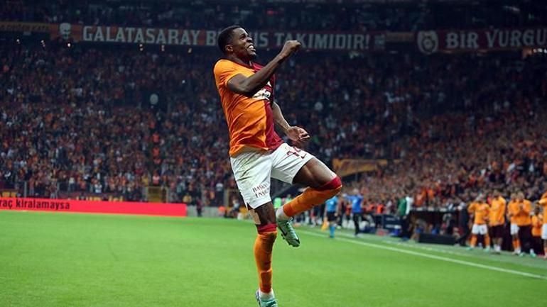 Wilfried Zaha, dünya basınında manşetleri süsledi Galatasaray adına fark yarattı