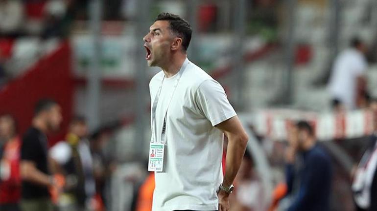 Burak Yılmaza Antalyaspor-Beşiktaş maçından sonra ağır eleştiri: Ben olsam ayrılırdım