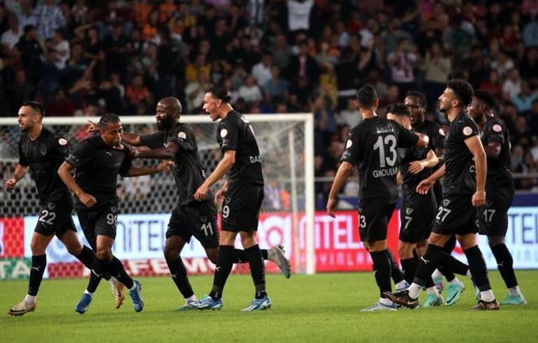 (ÖZET) Galatasarayın serisi Mersinde bitti Hatayspor - Galatasaray maç sonucu: 2-1