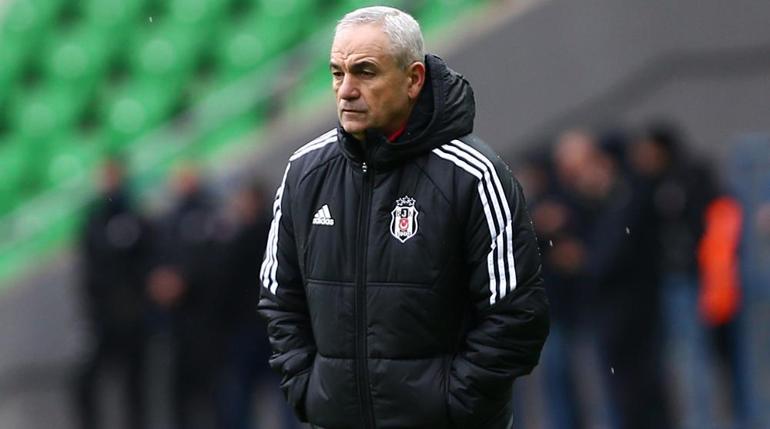 Beşiktaş, Sakaryada galip Sakatlandı, sahayı gözyaşlarıyla terk etti