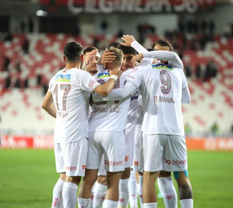 GOL DÜELLOSUNDA KAZANAN YOK (ÖZET) Sivasspor - Trabzonspor maç sonucu: 3-3