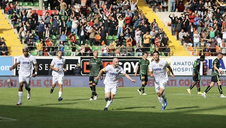 (ÖZET) Alanyaspor-Konyaspor maç sonucu: 2-2 | Alanyaspor kaçtı, Konyaspor yakaladı
