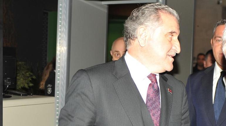 Kulüpler Birliği ve Fenerbahçe Başkanı Ali Koçtan Halil Umut Meler açıklaması