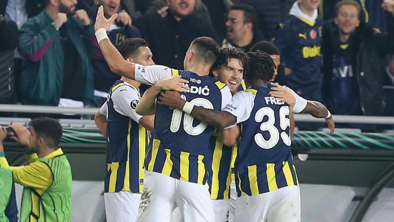 Fenerbahçede Edin Dzeko tarihe geçti Gollerine devam etti