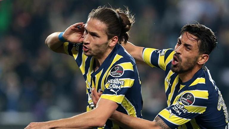 Fenerbahçenin yıldızına Yunanistandan transfer kancası Harekete geçtiler...
