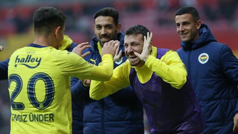 Fenerbahçenin yıldızı Cengiz Ünder siftah yaptı