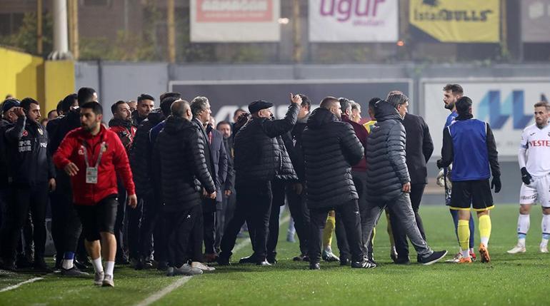 PFDK kararları açıklandı İstanbulspora ve Frede verilen cezalar belli oldu...