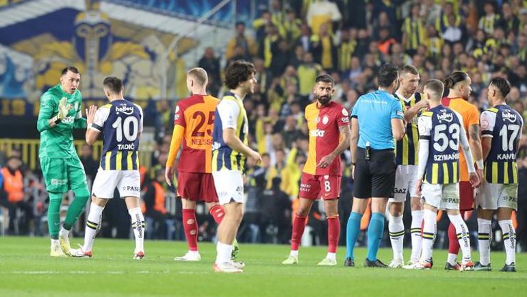 Galatasaray Teknik Direktörü Okan Buruktan Fenerbahçe derbisi sonrası yayıncı kuruluşa tepki Boks ringlerinde olabilecek pozisyondu, Fikstür çok saçma
