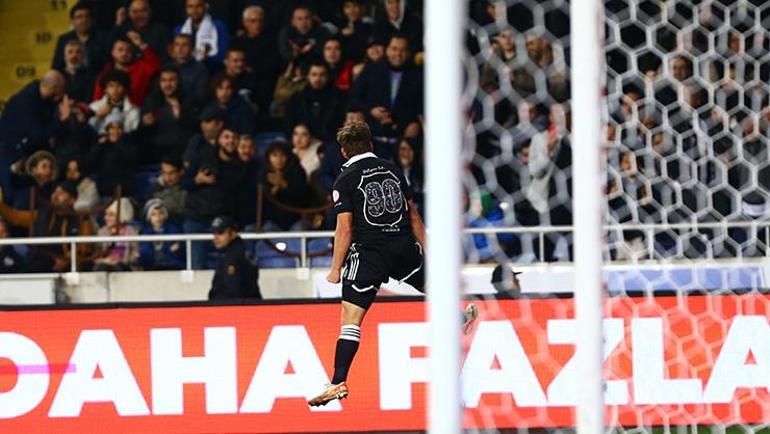 (ÖZET) Kartal, 3 maçlık galibiyet hasretine son verdi Hatayspor - Beşiktaş maç sonucu: 1-2