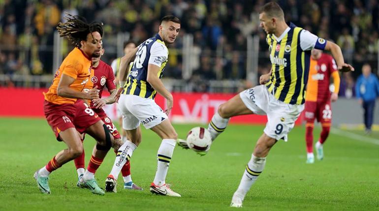 Rekabete Galatasaray damgası Finallerdeki üstünlüğü dikkat çekiyor...