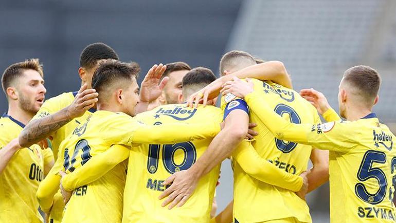 Fenerbahçede Cengiz Ünder şov İstanbulspor maçında kariyerinde bir ilki yaşadı