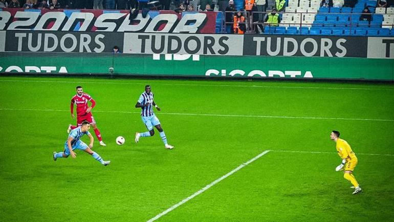 KARADENİZ DERBİSİ FIRTINANIN (ÖZET) Trabzonspor - Samsunspor maç sonucu: 2-1