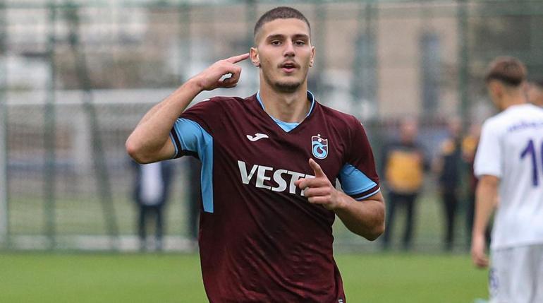 Trabzonsporda Onuachunun yerine oynayacak isim belirlendi Formayı kapıyor...