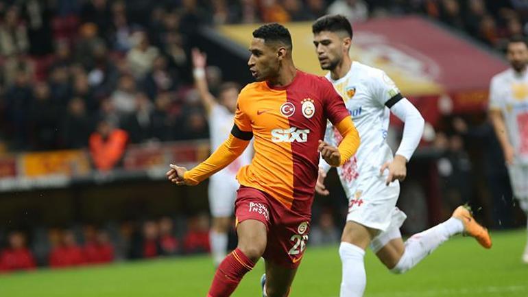 Galatasarayda Tete şoku Taraftarlar ıslıkladı