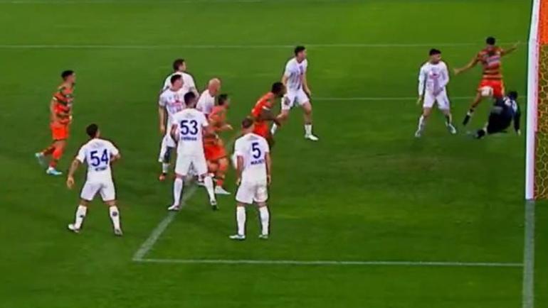 Alanyaspor - Çaykur Rizespor maçına damga vuran pozisyon VAR rekoru kırıldı