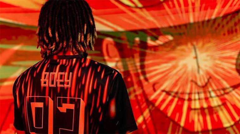 Son dakika | Bayern Munih Sacha Boey transferini açıkladı