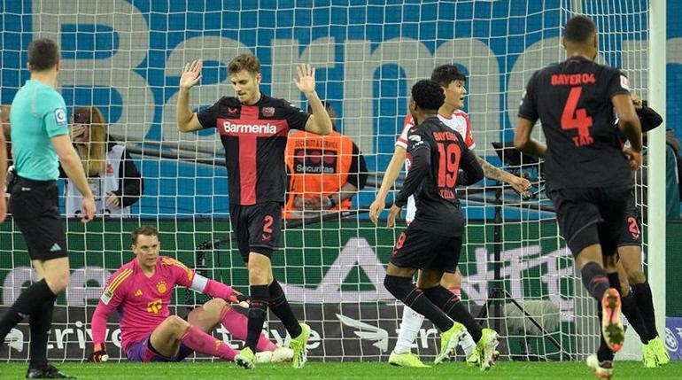 Bayer Leverkusenden Bayern Münihe şok Sacha Boeyye alışılmadık görev...