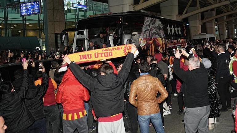 Galatasaray kafilesi, Ankara’da coşkuyla karşılandı