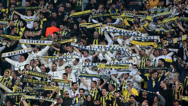 Fenerbahçede Michy Batshuayi takımını ipten aldı Kadıköyde son nefeste...