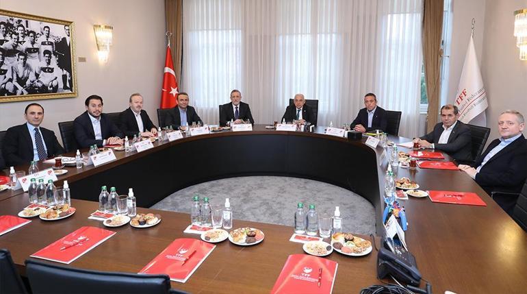 Türkiye Futbol Federasyonu, Süper Ligde yayın ihalesinin sonucunu açıkladı Yayıncı ve anlaşma detayları belli oldu...
