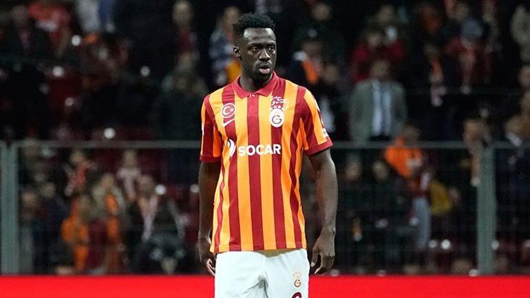Galatasaraya yıldız futbolcudan kötü haber Antrenmana katılmadı