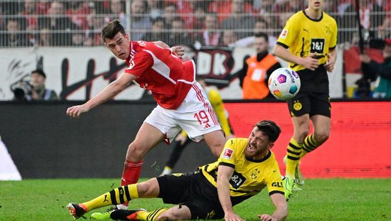 Alman basınından Borussia Dortmunda ağır eleştiri: Başta Emre Can ve Salih Özcan var