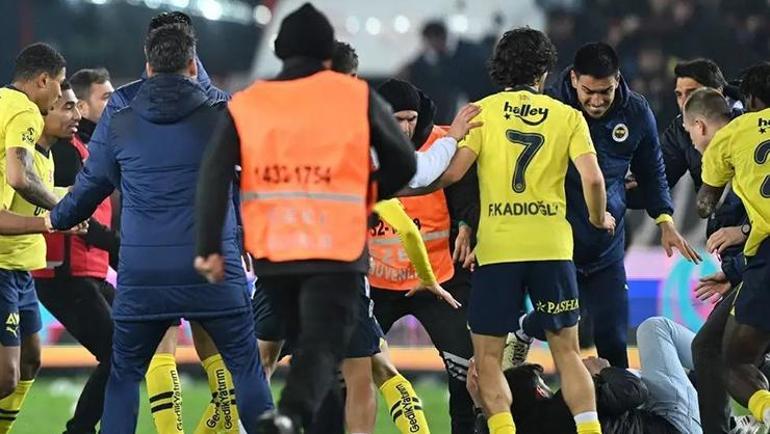 Fenerbahçede İsmail Kartal devreye girdi Futbolculara mesaj: Yaşadıklarımızı unutmalıyız