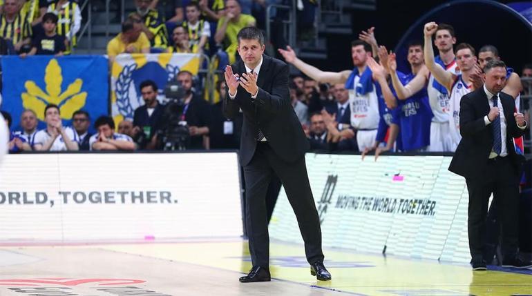 Fenerbahçe Beko galibiyeti sonrası Anadolu Efes Başantrenörü Tomislav Mijatovic: Çok önemli bir deplasman galibiyeti aldık