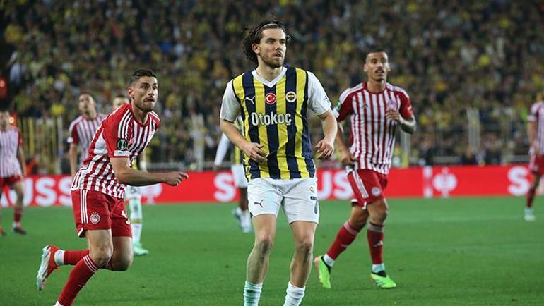 İngiliz devleri Fenerbahçenin yıldızlarını gözüne kestirdi Transfer için düğmeye bastılar