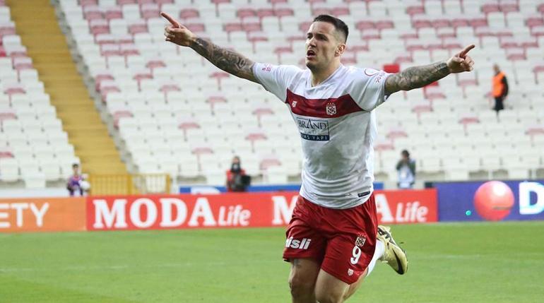 Sivassporda Bülent Uygundan Rey Manaj transferine ilişkin açıklama Galatasaray iddiaları vardı...
