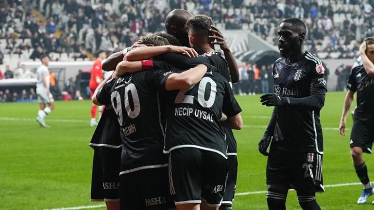 Beşiktaşta Cenk Tosun gelişmesi Derbide golünü atmıştı...