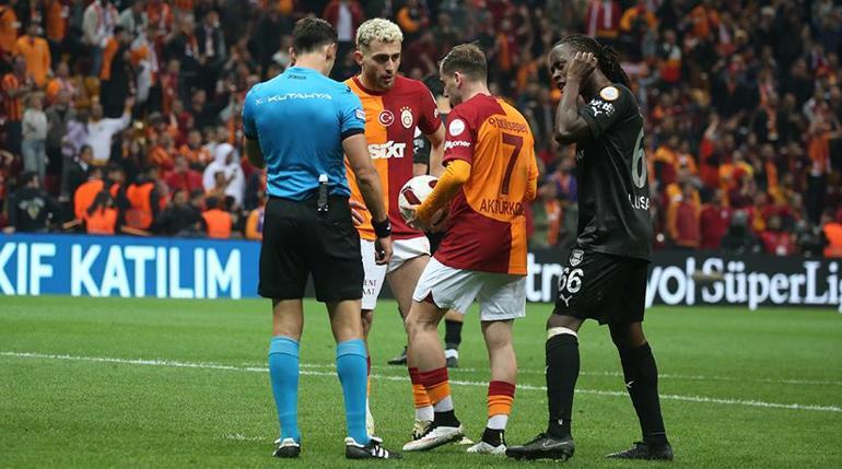 Galatasarayda Okan Buruktan transfere dair önemli ipuçları Şampiyonlar Ligi için...