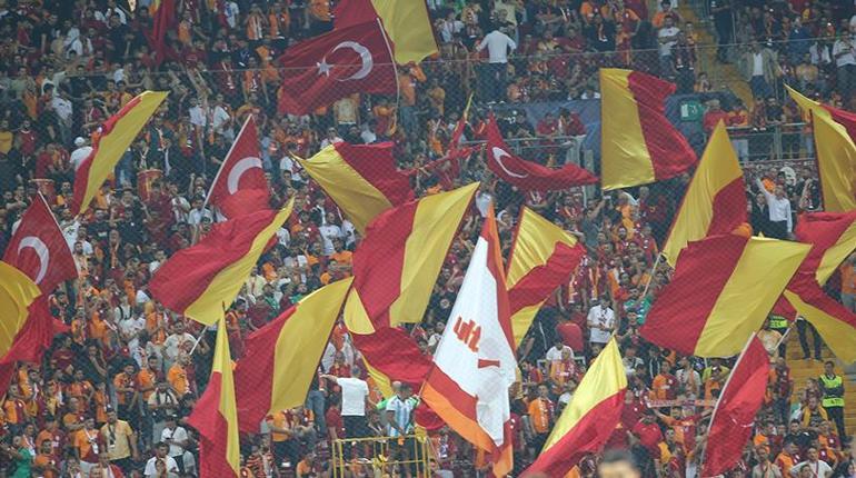 Galatasaray taraftarından yeni sezon kombinelerine inanılmaz hücum 30 saniyede bitti...