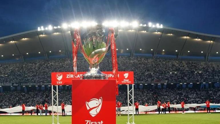 Beşiktaştan Kupa finaline 7 değişiklik birden Avcı ise kazanan kadroyu bozmadı