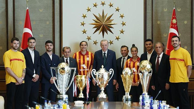 Cumhurbaşkanı Erdoğan, Galatasaray heyetini kabul etti