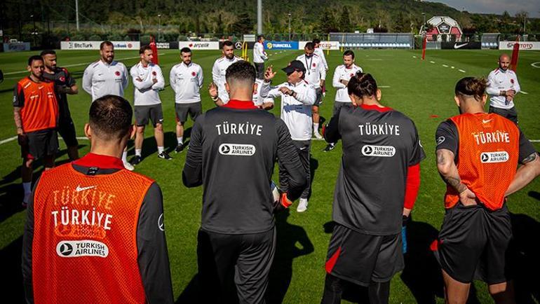 Türkiye EURO 2024 kadrosu: Vincenzo Montella kararını verdi Türkiye A Milli Futbol Takımının EURO 2024 kadrosu belli oldu