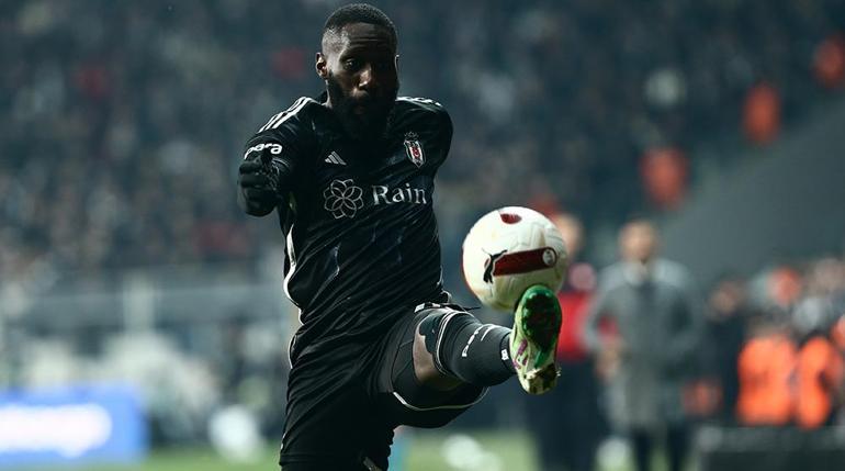 Beşiktaş, yıldız oyuncu için kararını verdi... Yollar ayrılıyor